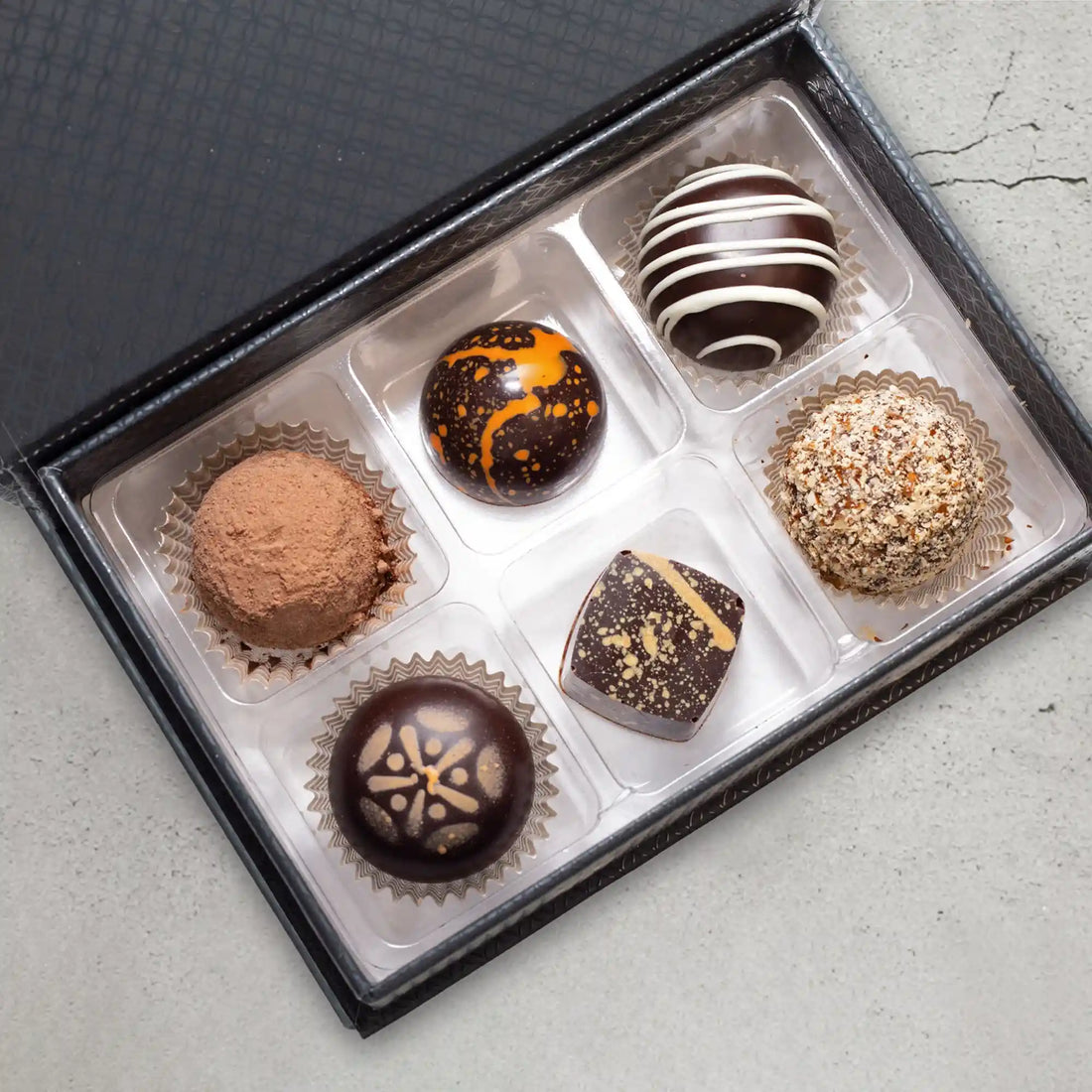 Sensation Elite Gift Box with 6 truffles and creamy sugar free chocolates