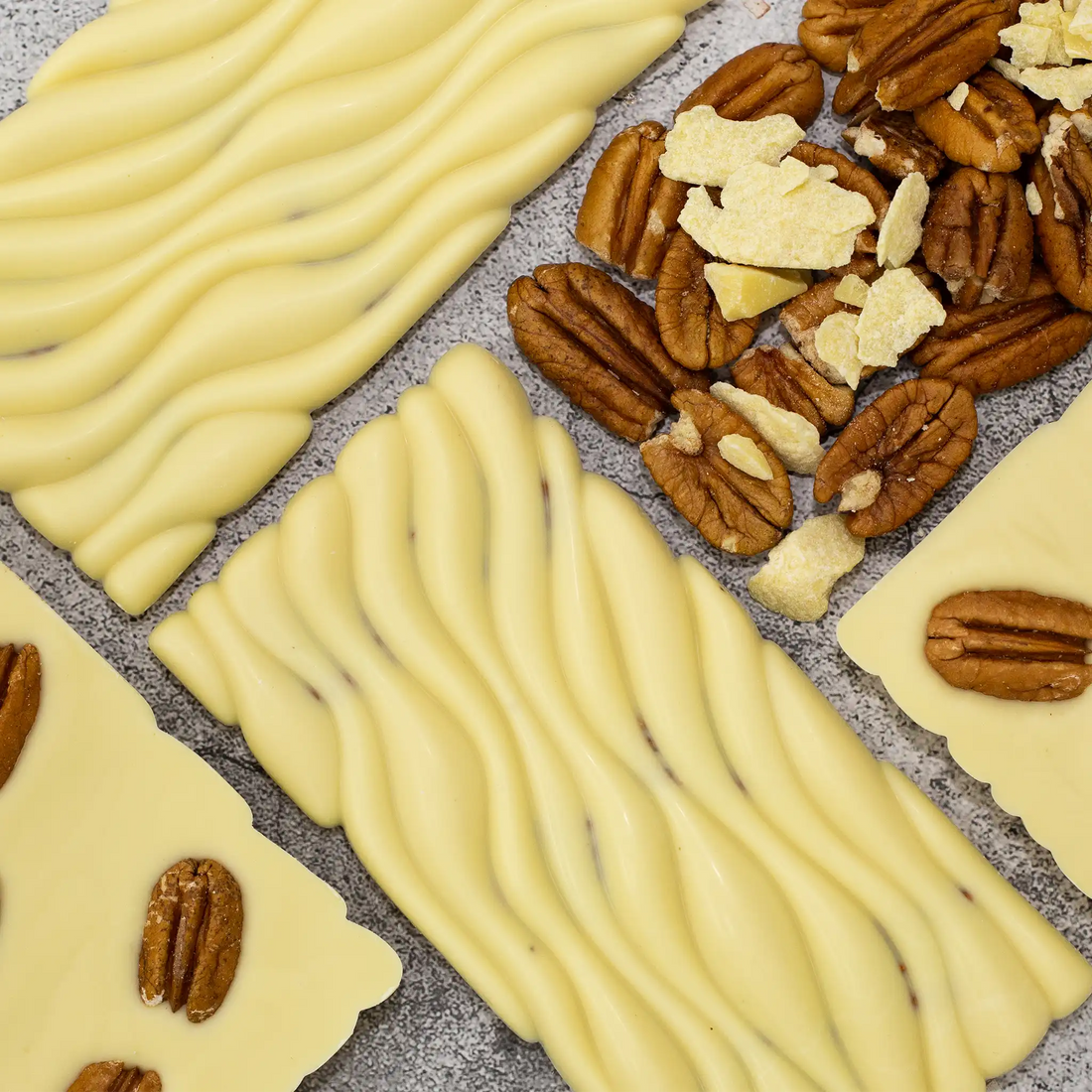 Dagny - Front and Back of No Sugar White Chocolate Bar with Pecans