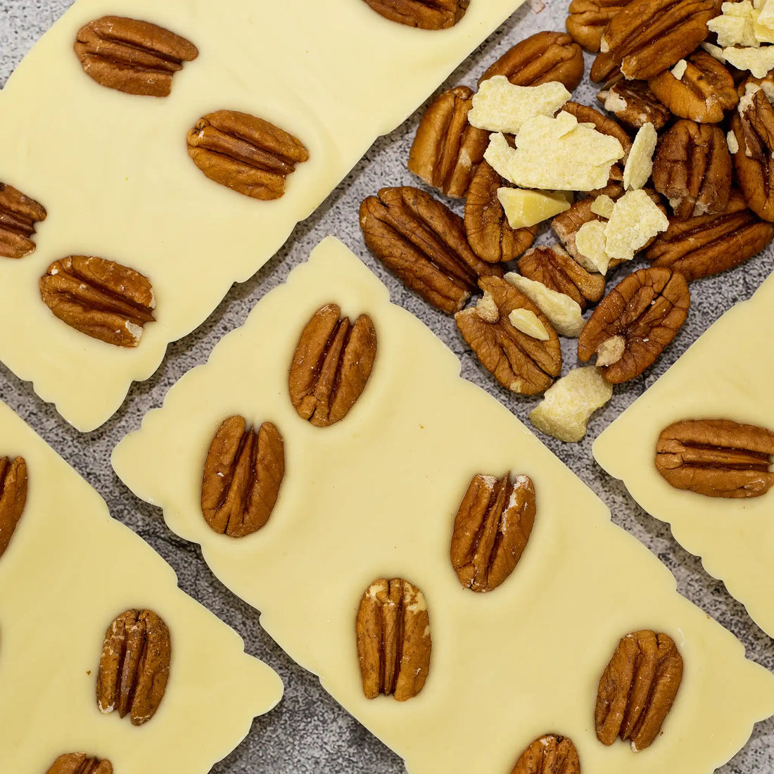 Dagny - Front and Back of No Sugar White Chocolate Bar with Pecans