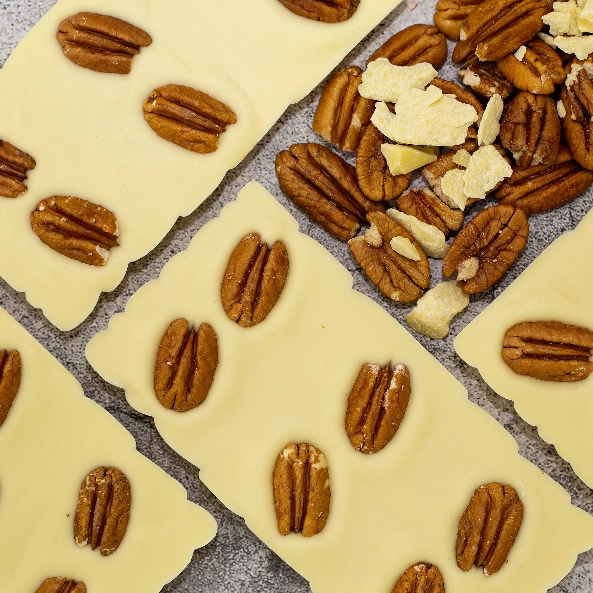 Dagny - No Sugar White Chocolate Bar with Pecans